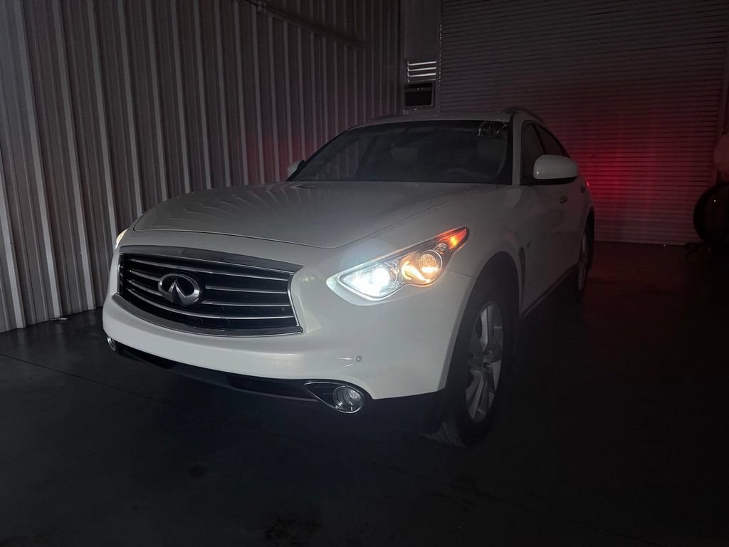 Used 2015 INFINITI QX70 2WD w/ Premium Package image 8