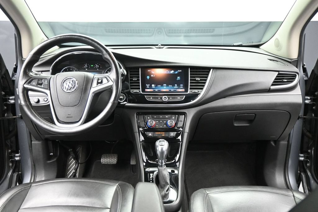 Used 2019 Buick Encore Essence FWD image 21