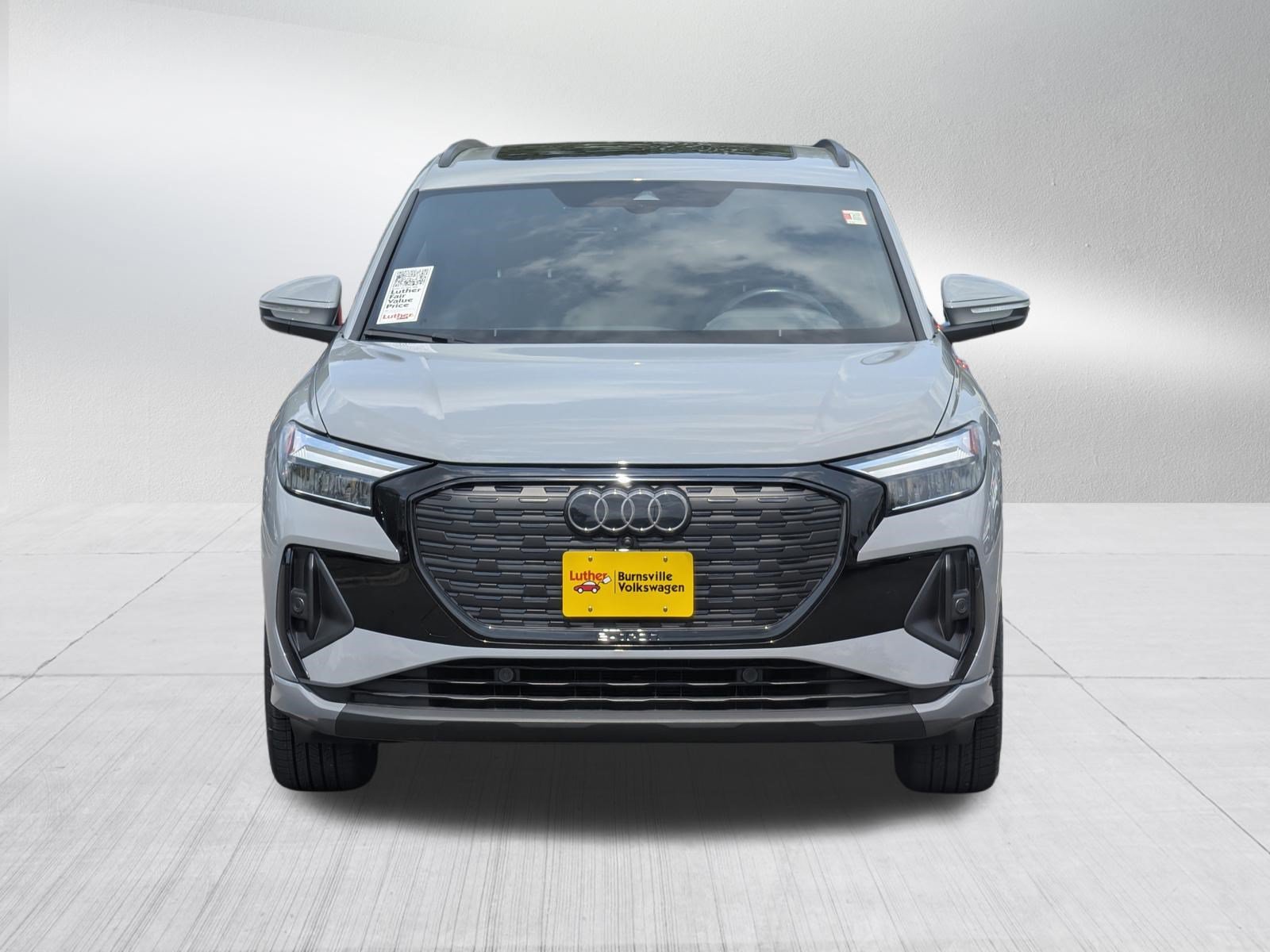 Used 2023 Audi Q4 e-tron Premium Plus w/ Premium Plus AWD/4WD image 2