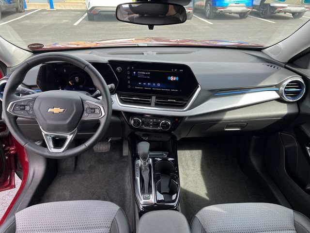 Certified 2024 Chevrolet Trax LT w/ Driver Confidence Package FWD image 14