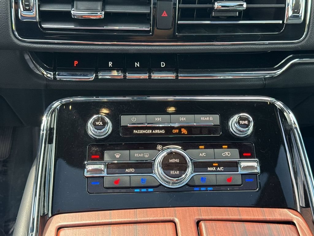 Certified 2023 Lincoln Navigator Reserve AWD/4WD image 23