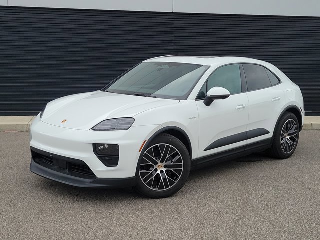 Certified 2025 Porsche Macan Electric image 1
