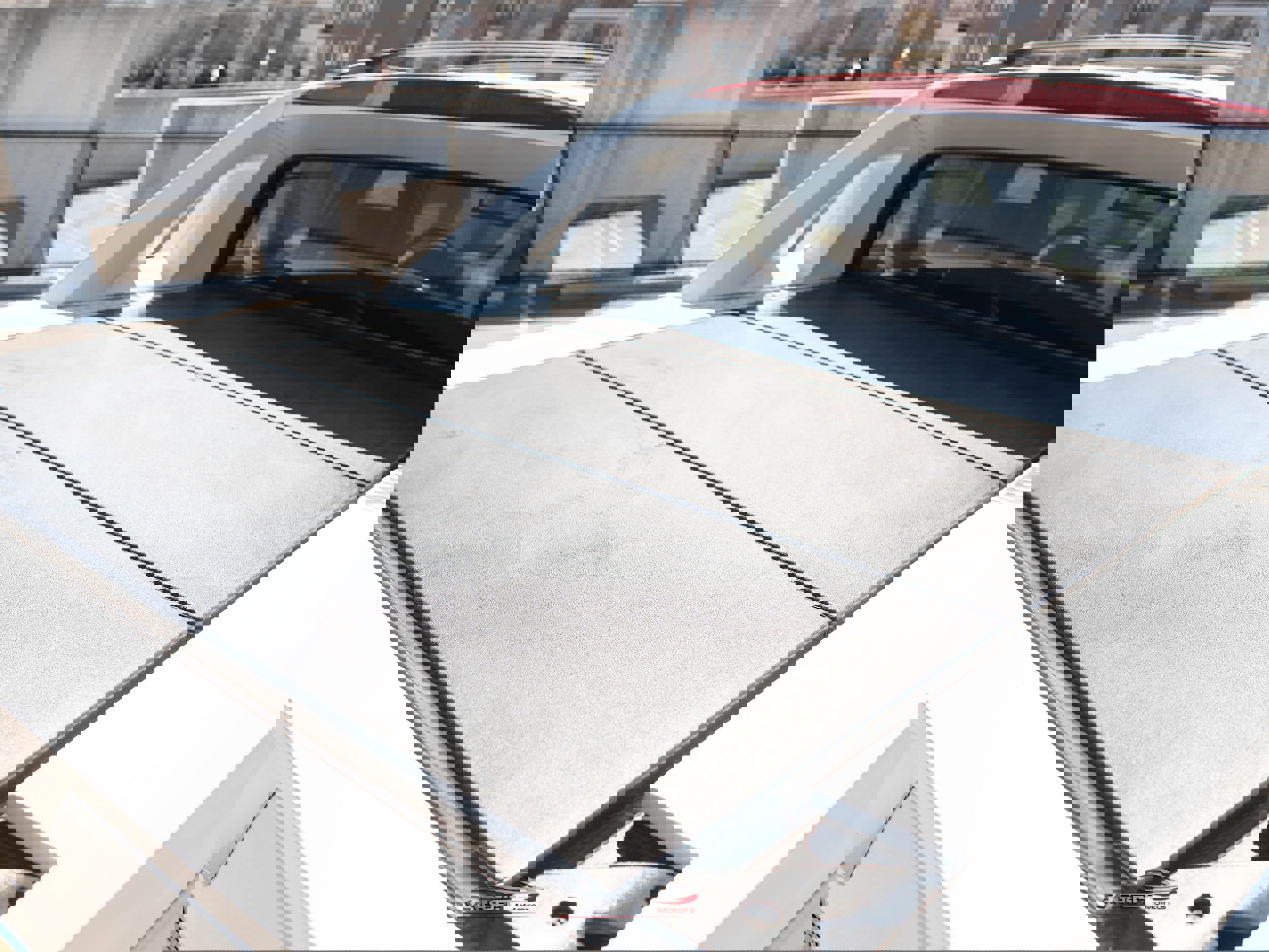 Used 2013 Chevrolet Avalanche LTZ image 47