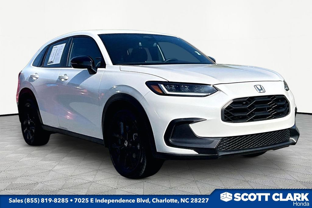 Used 2025 Honda HR-V Sport image 1