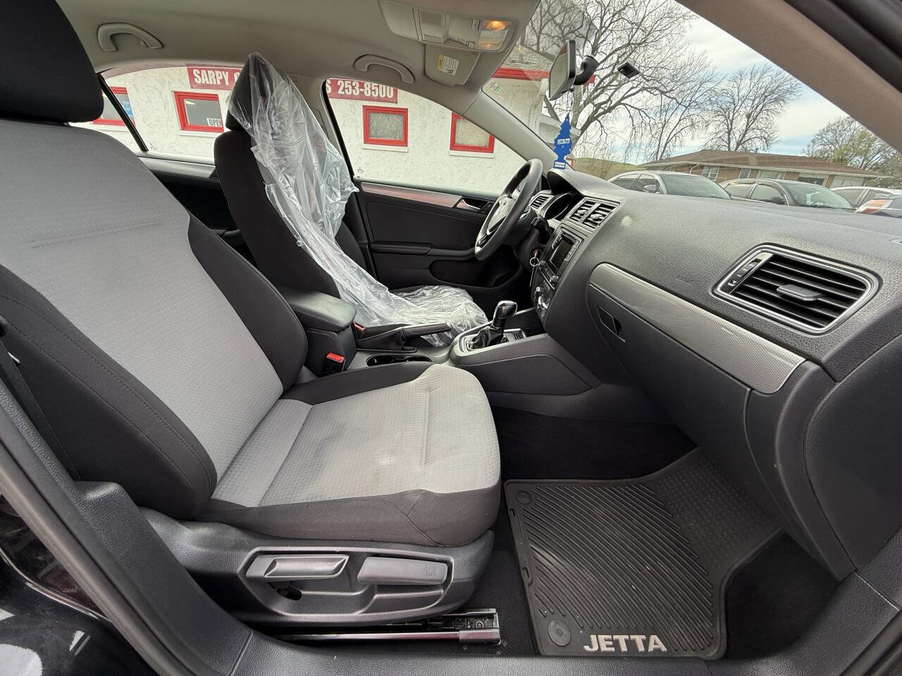 Used 2017 Volkswagen Jetta S image 17