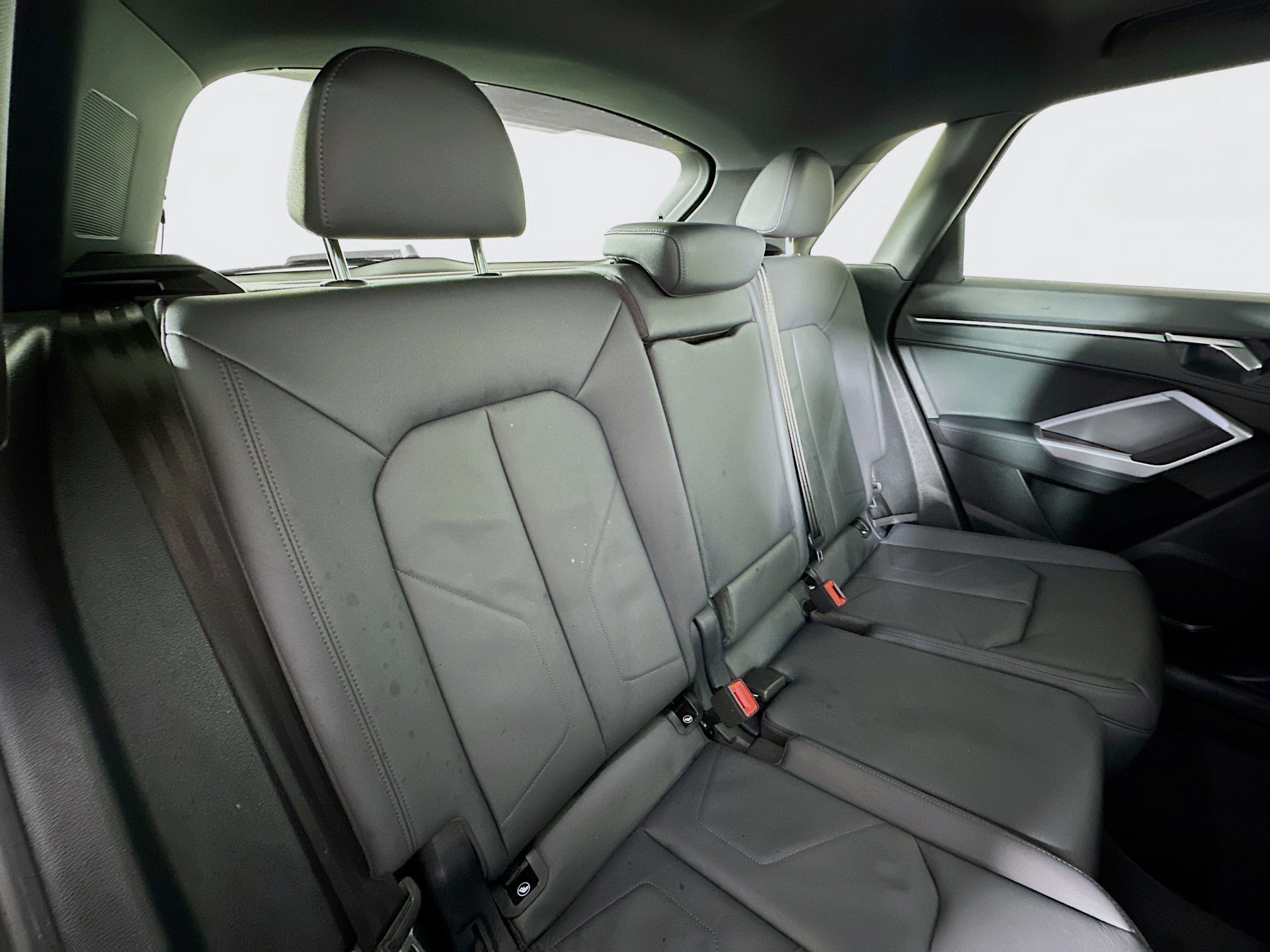 Used 2025 Audi Q3 2.0T Premium image 26