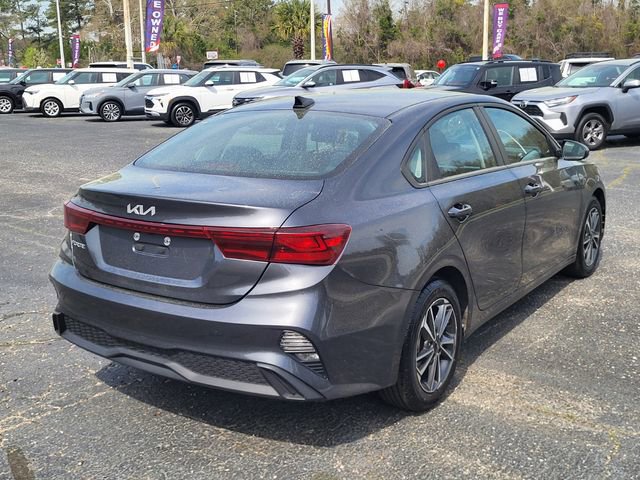 Used 2024 Kia Forte LXS image 2