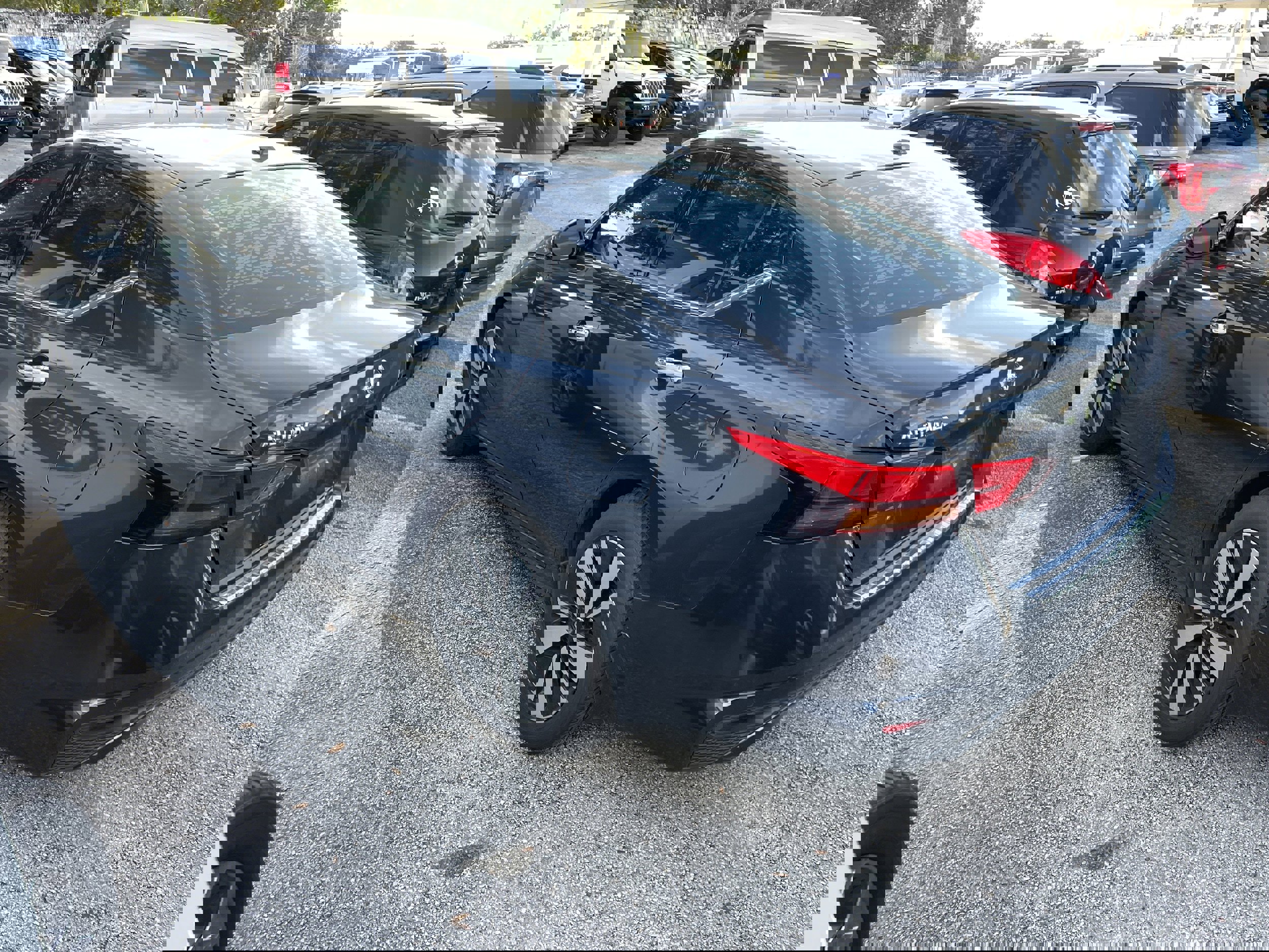 Used 2021 Nissan Altima 2.5 SL image 3