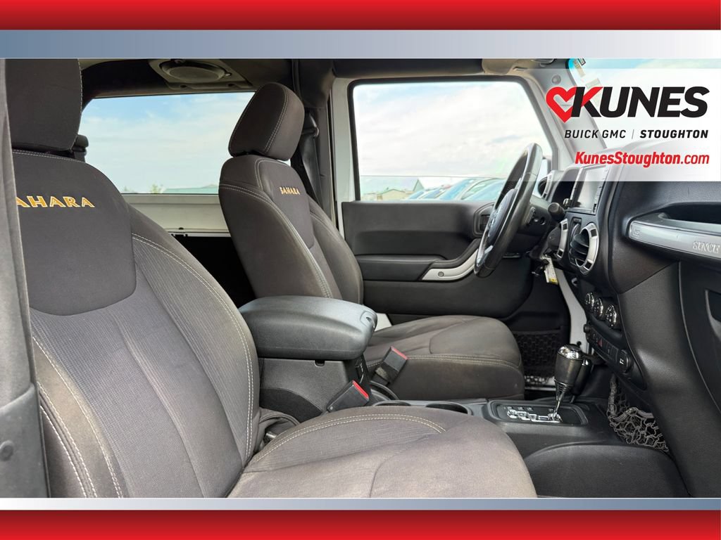Used 2013 Jeep Wrangler Sahara w/ Dual Top Group AWD/4WD image 32