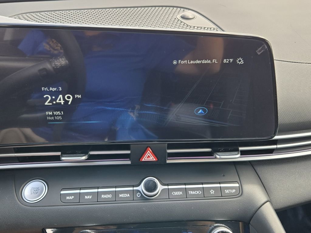 Certified 2024 Hyundai Elantra SEL FWD image 18