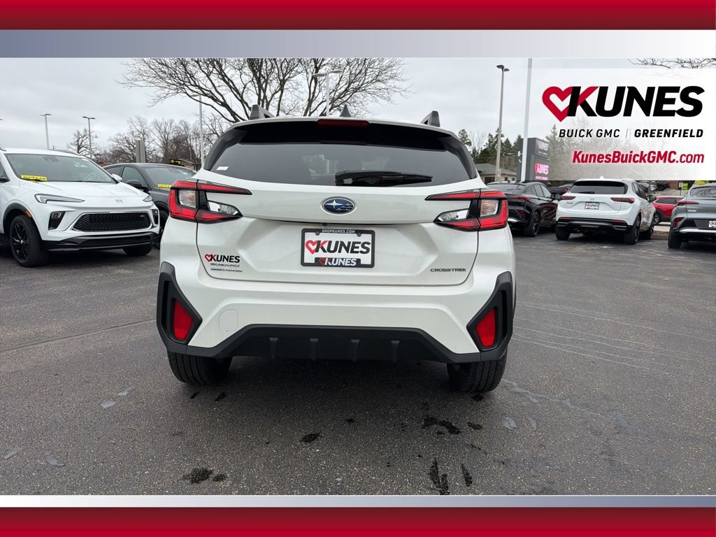 Used 2024 Subaru Crosstrek 2.0i Premium AWD/4WD image 8