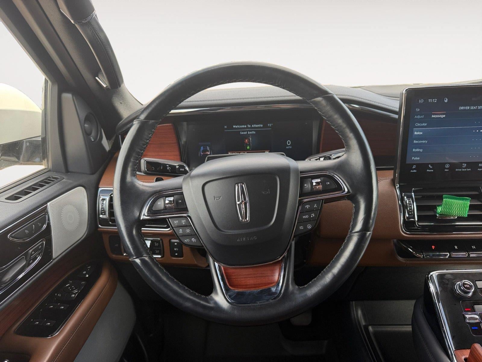 Used 2022 Lincoln Navigator Reserve AWD/4WD image 12