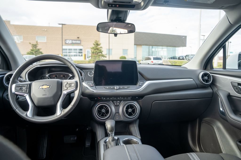 Used 2025 Chevrolet Blazer LT image 15