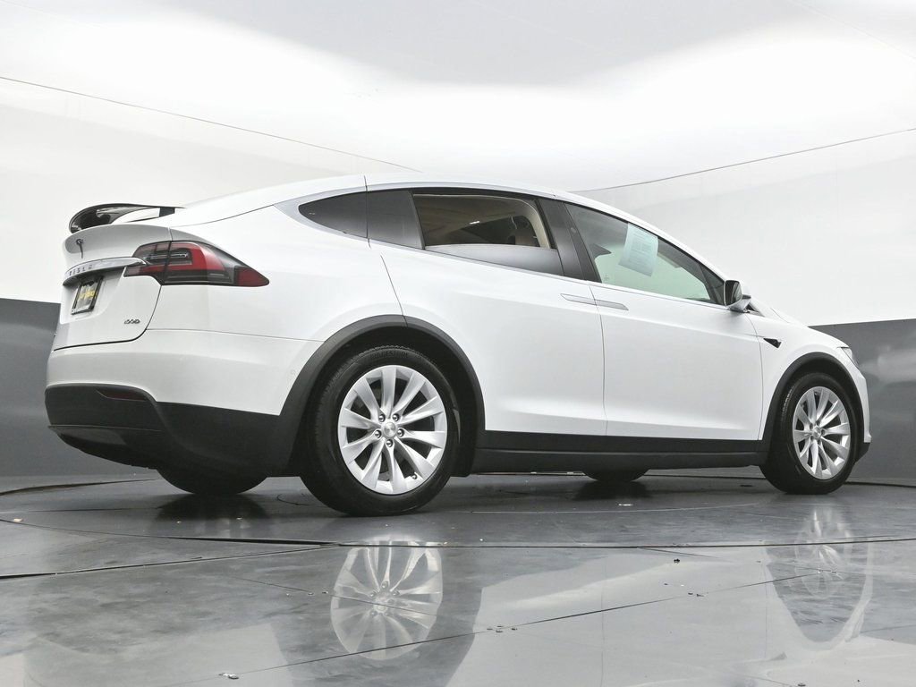 Used 2019 Tesla Model X 100D image 53