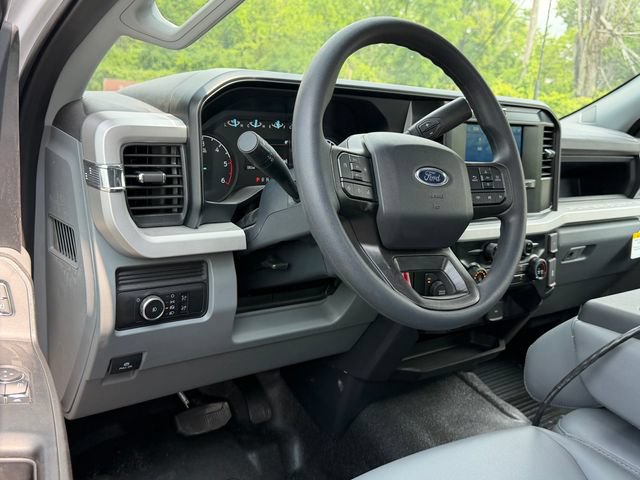 New 2026 Ford F550 4x4 Regular Cab Super Duty image 18