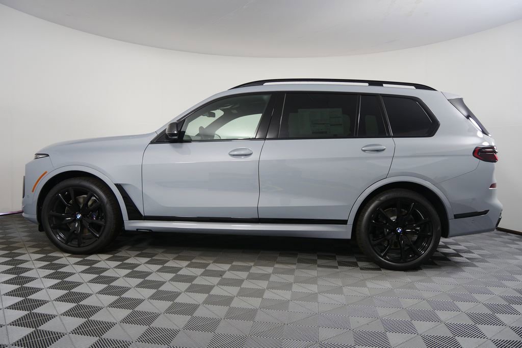 Used 2026 BMW X7 xDrive40i w/ M Sport Package image 6