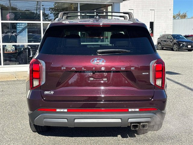 Used 2023 Hyundai Palisade SEL w/ Premium Package image 3