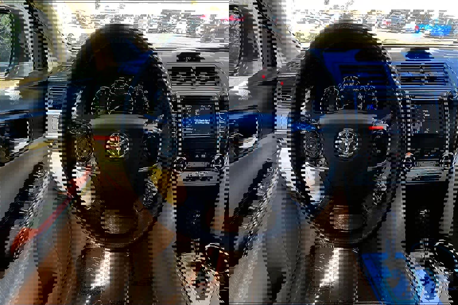 Used 2012 Toyota Camry XLE image 5