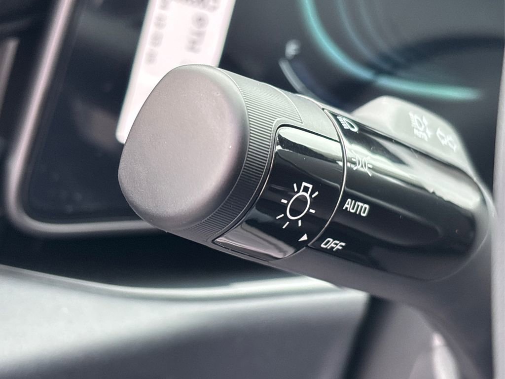 New 2026 Kia Niro EX image 17