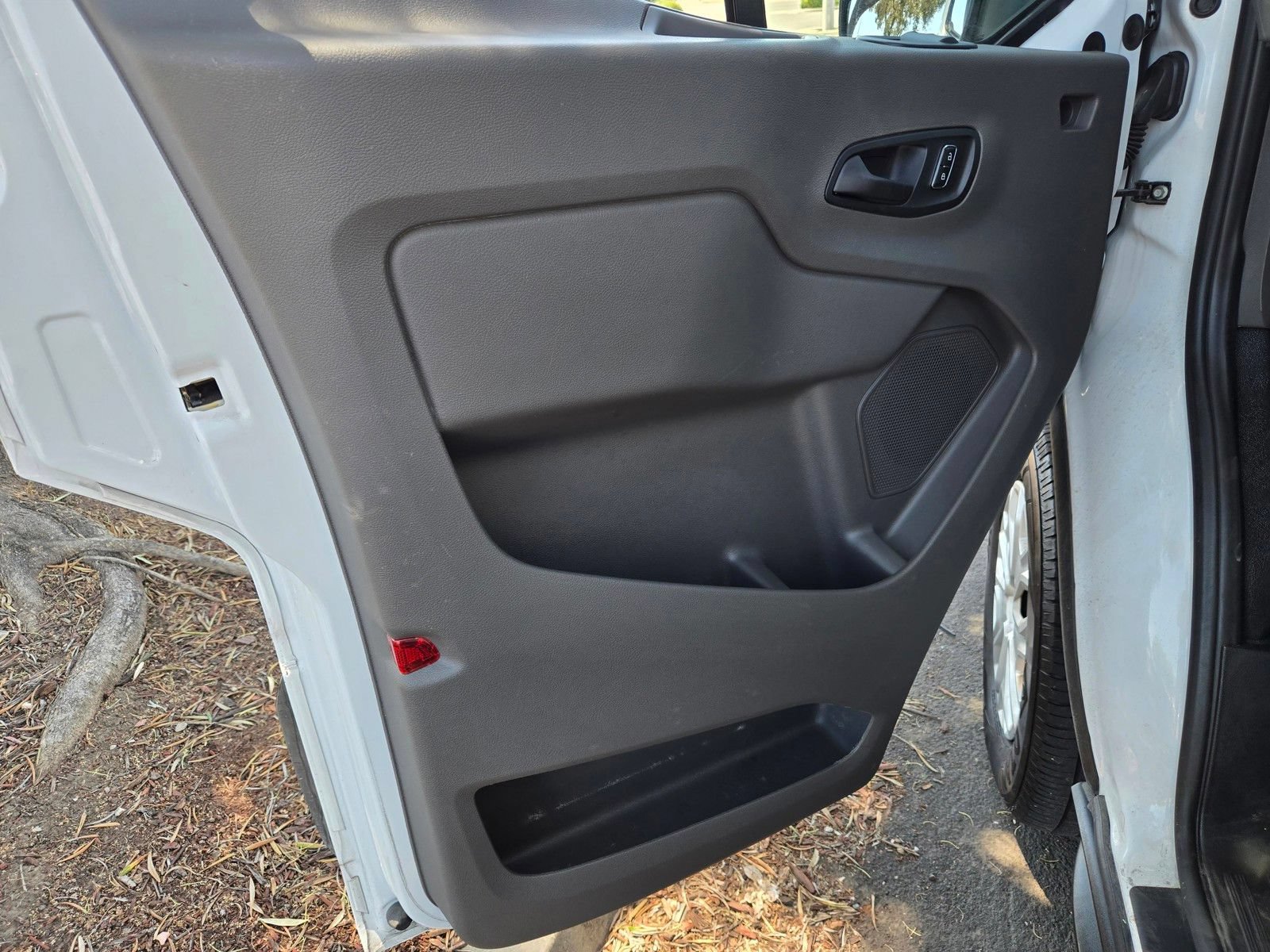 Used 2023 Ford Transit 350 XLT RWD image 13