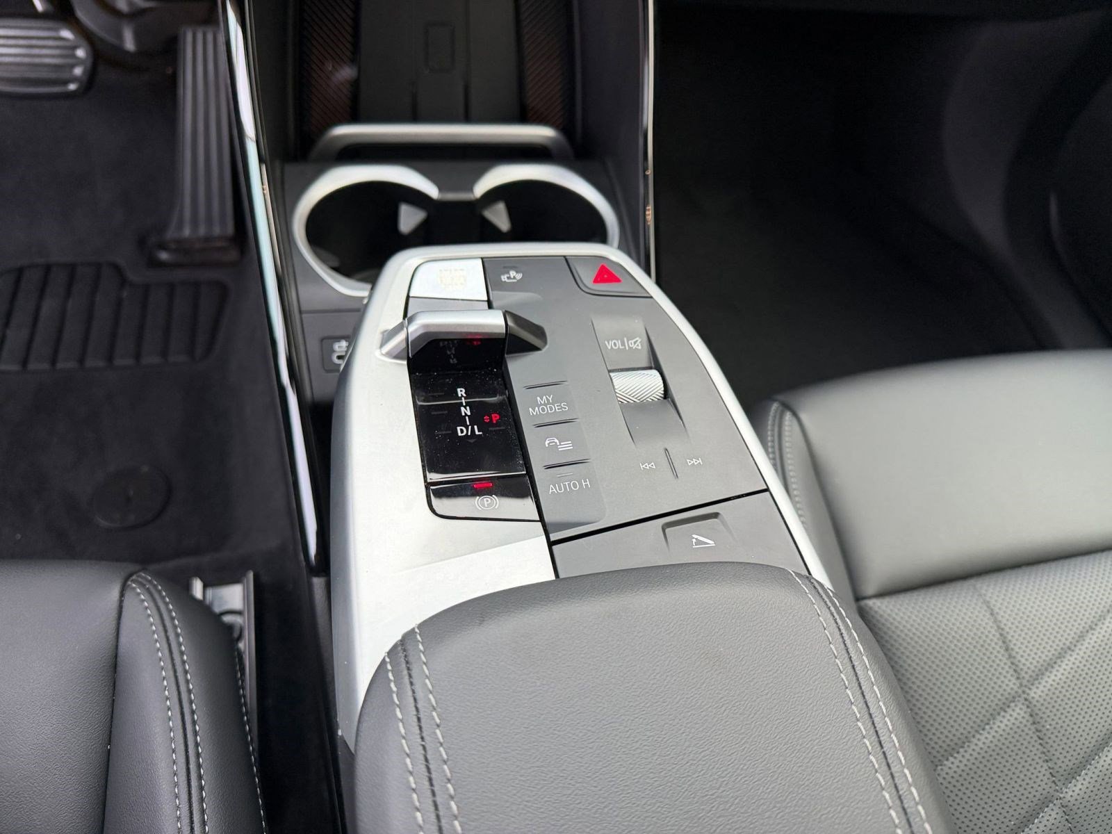 Certified 2025 BMW X1 xDrive28i image 19