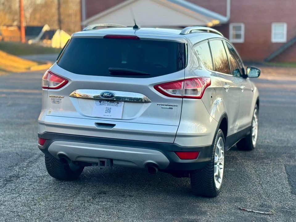 Used 2016 Ford Escape Titanium image 2