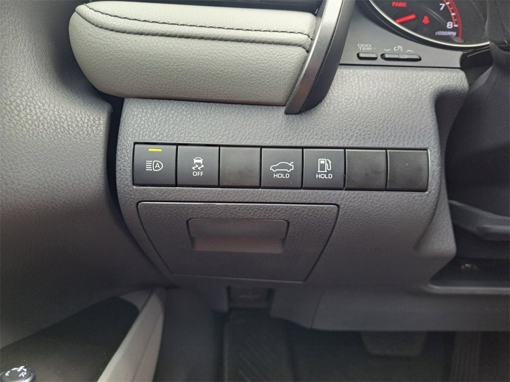 Used 2022 Toyota Camry XSE image 14