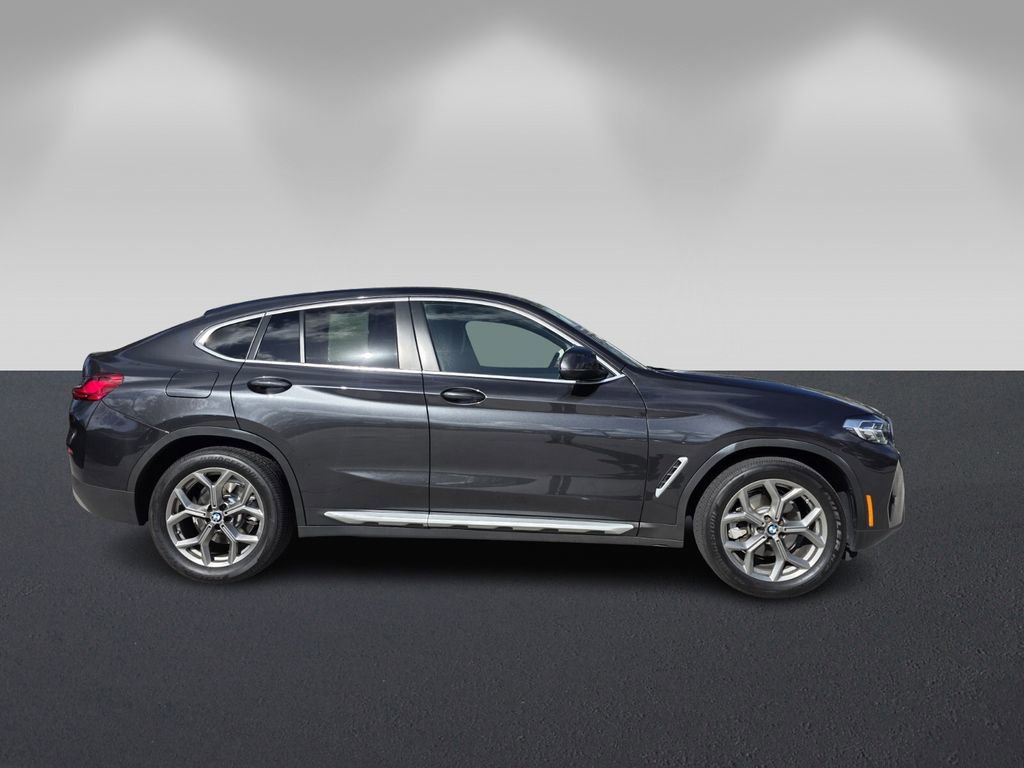 Certified 2022 BMW X4 xDrive30i image 3