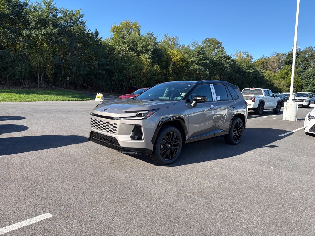 Used 2026 Toyota RAV4 XSE w/ Weather Package AWD/4WD image 3