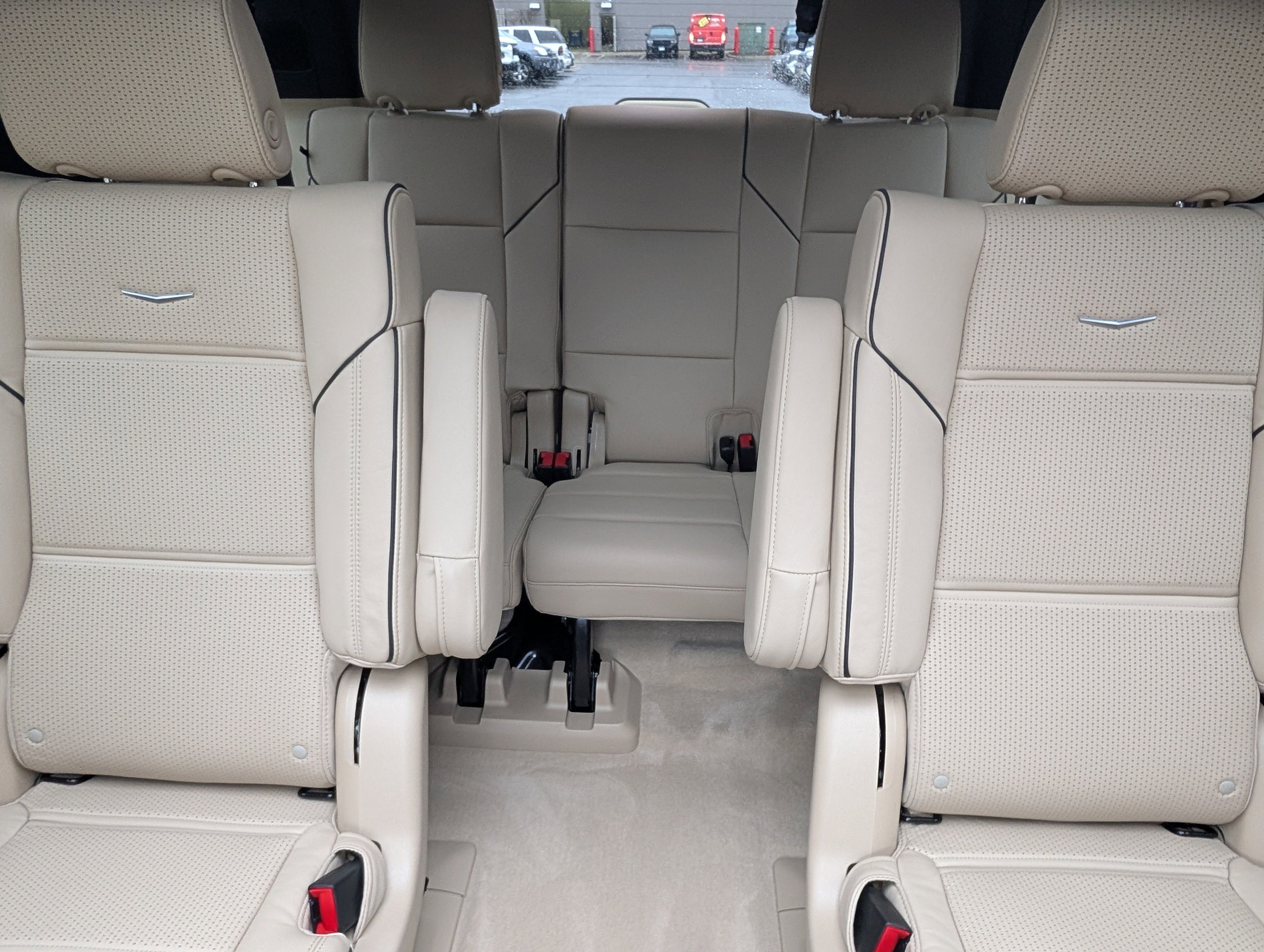 Used 2024 Cadillac Escalade Premium Luxury w/ LPO, Floor Liner Package AWD/4WD image 14