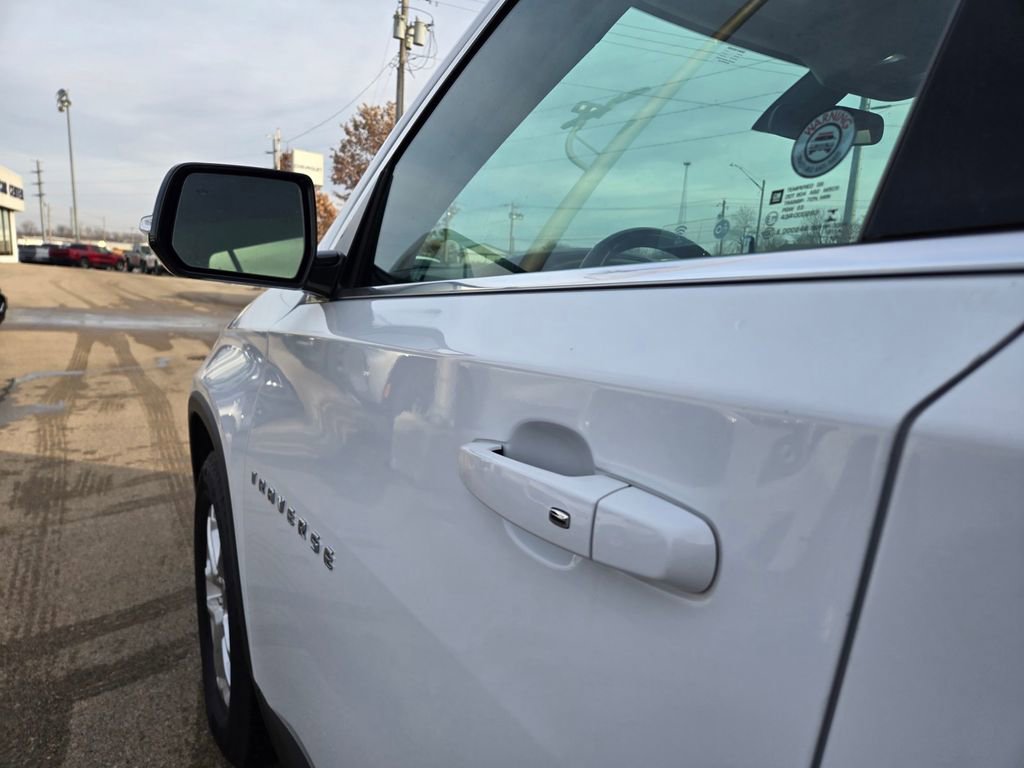 Used 2019 Chevrolet Traverse LT AWD/4WD image 38
