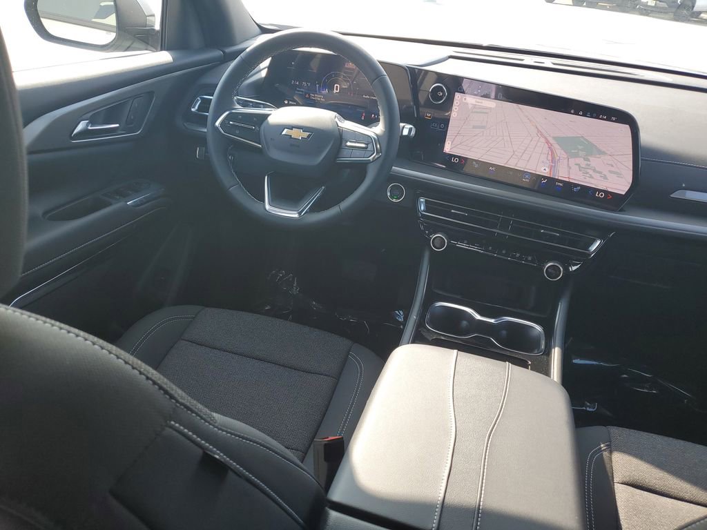 New 2026 Chevrolet Traverse LT w/ Driver Confidence Package image 11