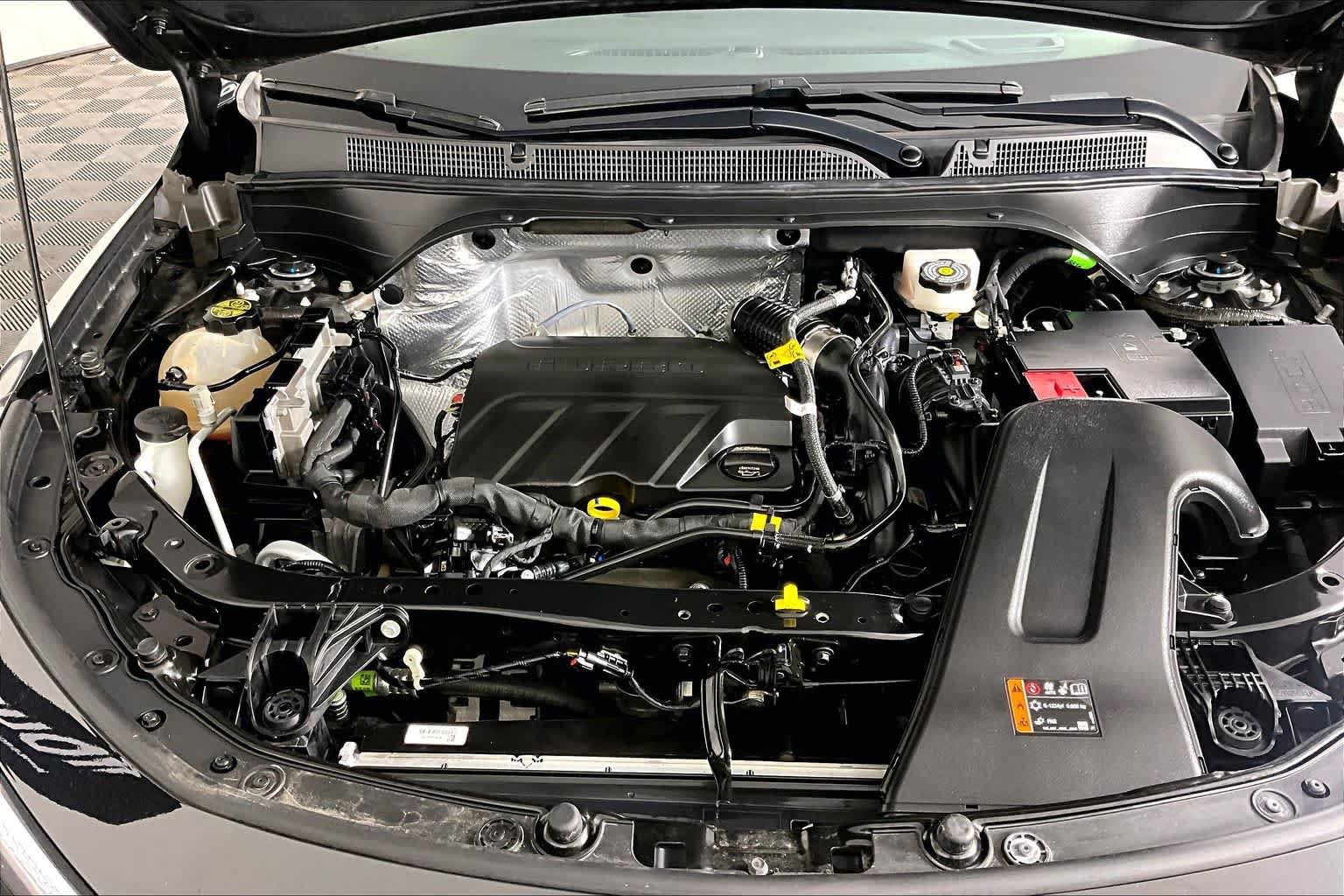 Used 2025 Buick Envista Sport Touring w/ Advanced Safety Package FWD image 31