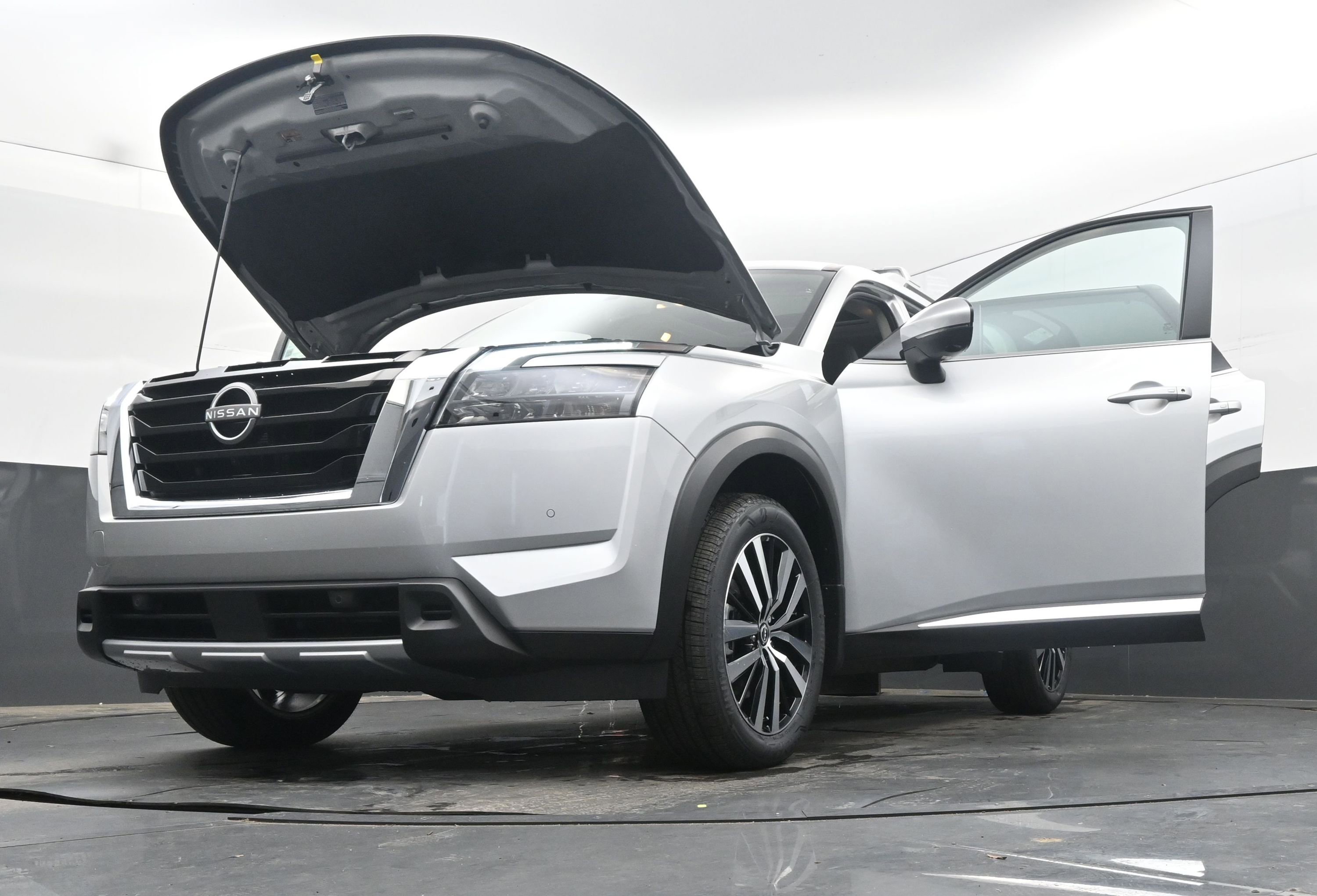 New 2025 Nissan Pathfinder Platinum image 42