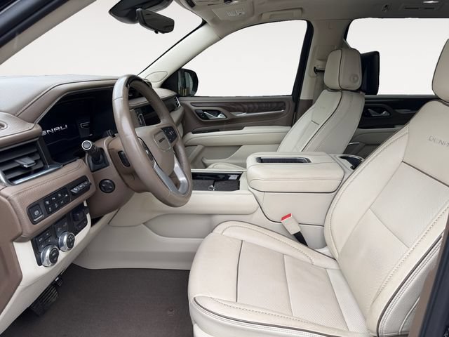Certified 2023 GMC Yukon XL Denali w/ Denali Reserve Package AWD/4WD image 9
