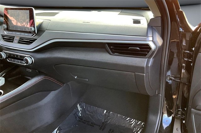 Certified 2024 Nissan Altima 2.5 SR image 25