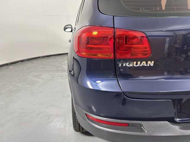 Used 2014 Volkswagen Tiguan S image 27