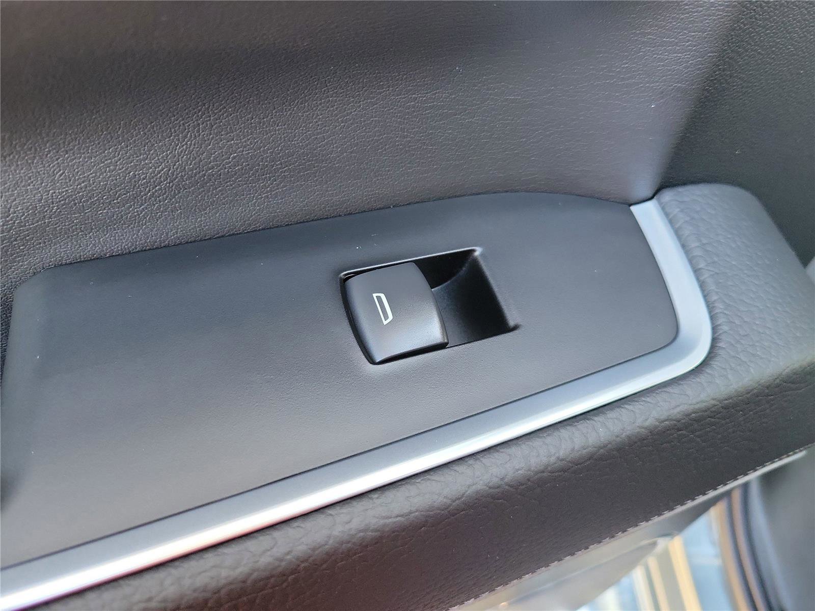 New 2026 GMC Sierra 1500 Denali w/ Technology Package image 14