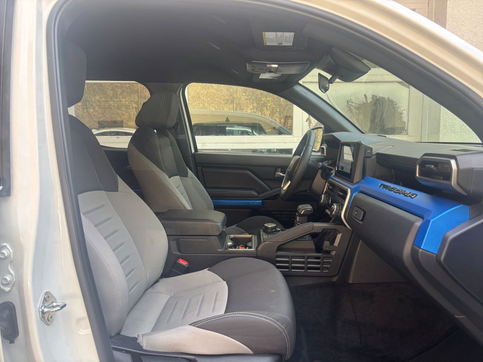 Used 2025 Toyota Tacoma TRD Off-Road image 25