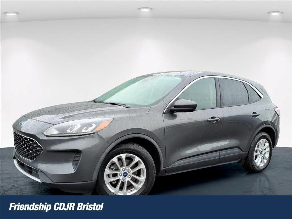 Used 2020 Ford Escape SE FWD video 1