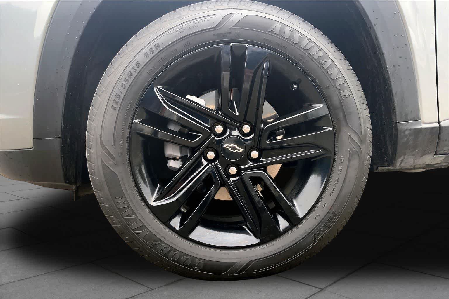 Used 2025 Chevrolet Trax ACTIV w/ Driver Confidence Package FWD image 11