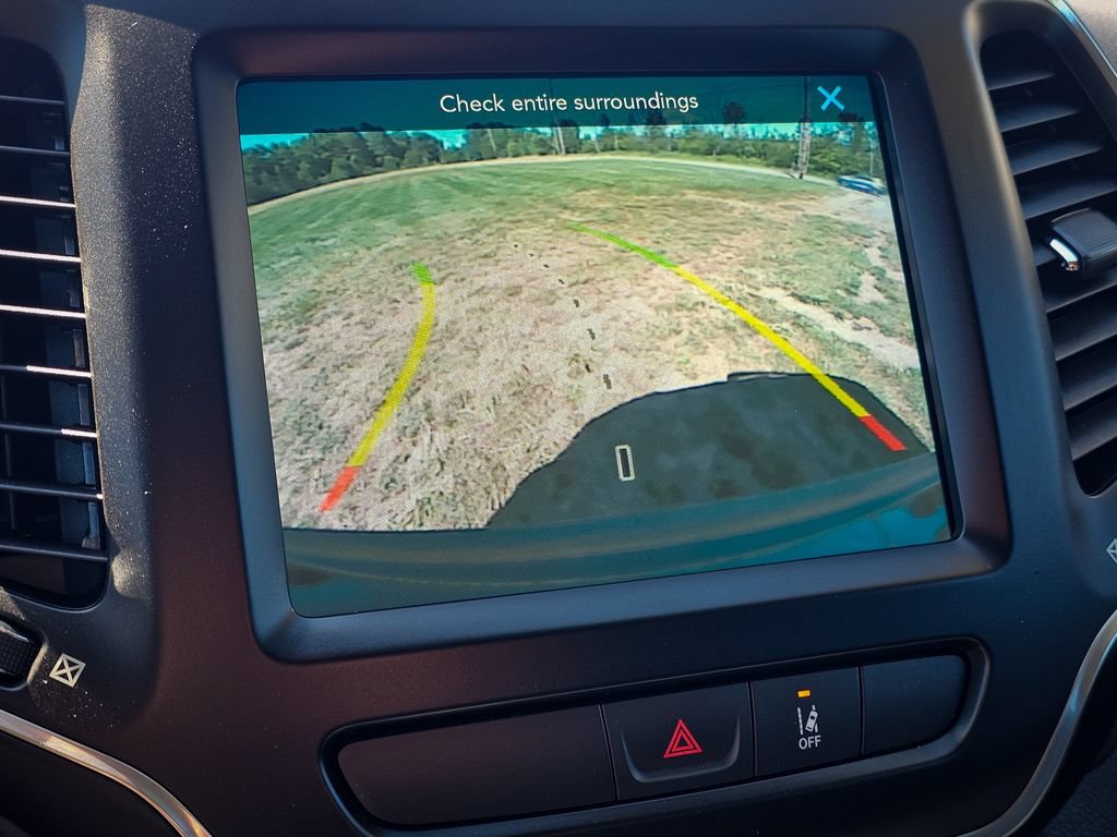Certified 2022 Jeep Cherokee Latitude Lux AWD/4WD image 24