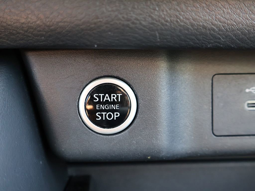 Used 2023 Nissan Rogue SL FWD image 40