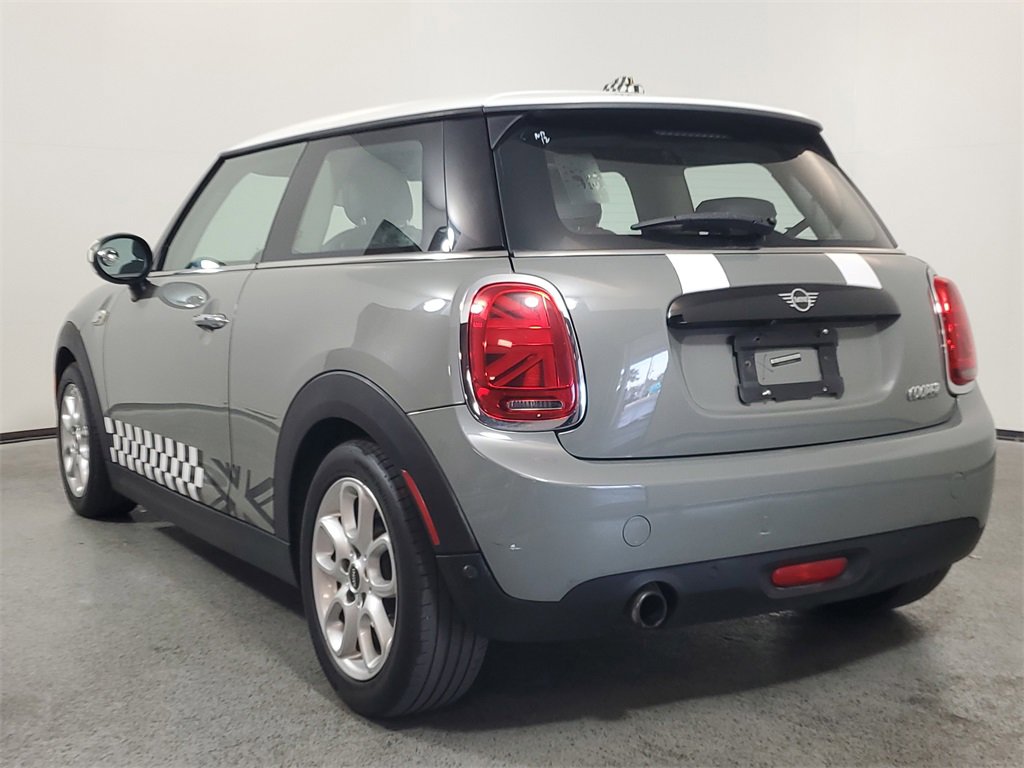Used 2019 MINI Cooper 2-Door Hardtop image 5