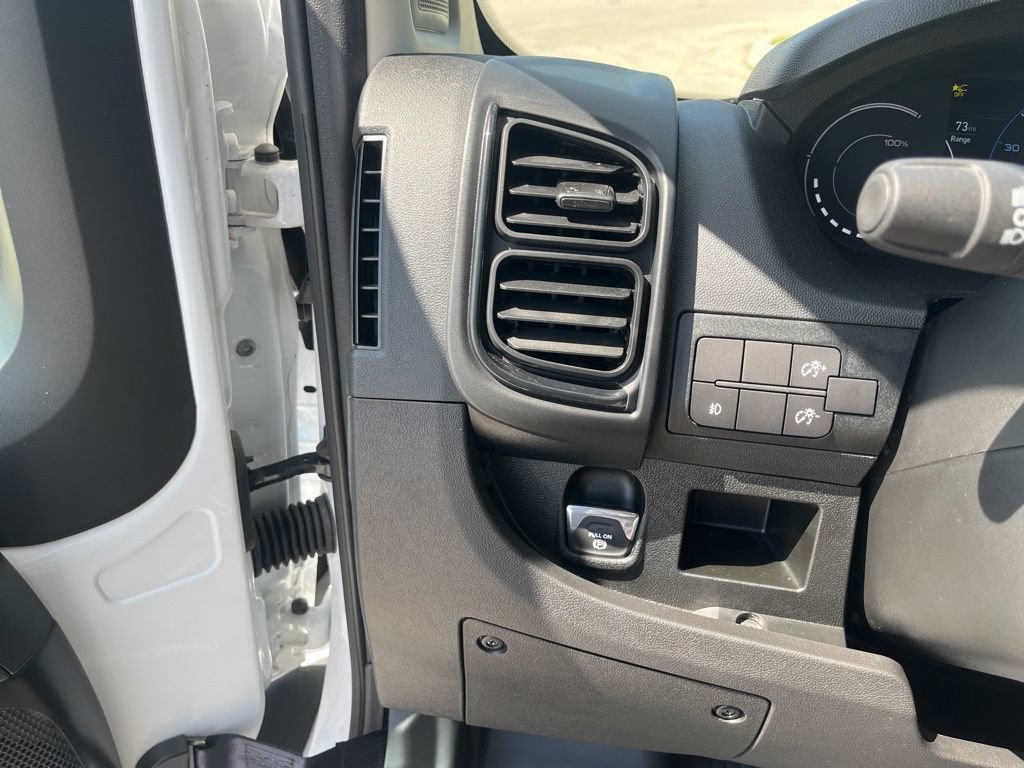 New 2025 RAM ProMaster 3500 FWD image 24