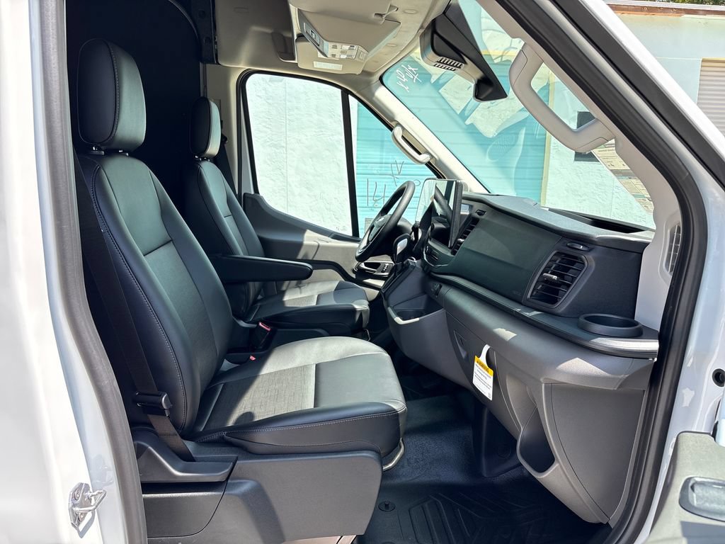 New 2026 Ford Transit 250 148 High Roof Extended w/ Load Area Protection Package RWD image 5
