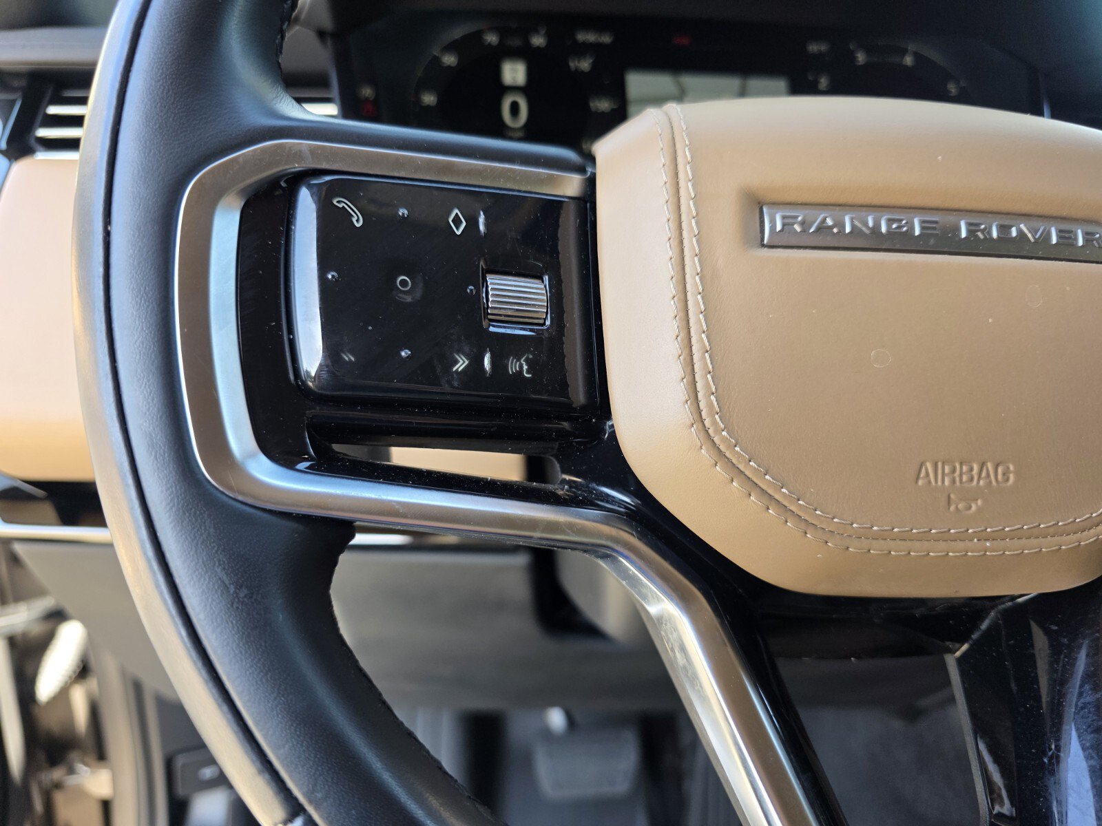 Certified 2023 Land Rover Range Rover Sport SE AWD/4WD image 19