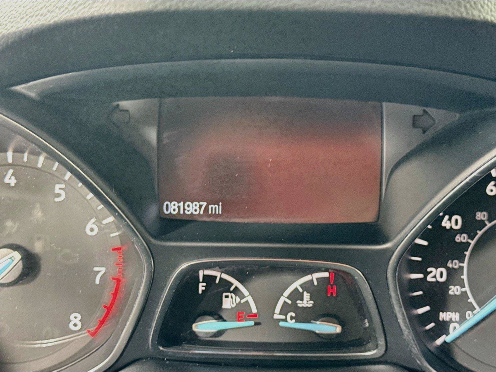 Used 2017 Ford Escape SE w/ SE Cold Weather Package AWD/4WD image 6
