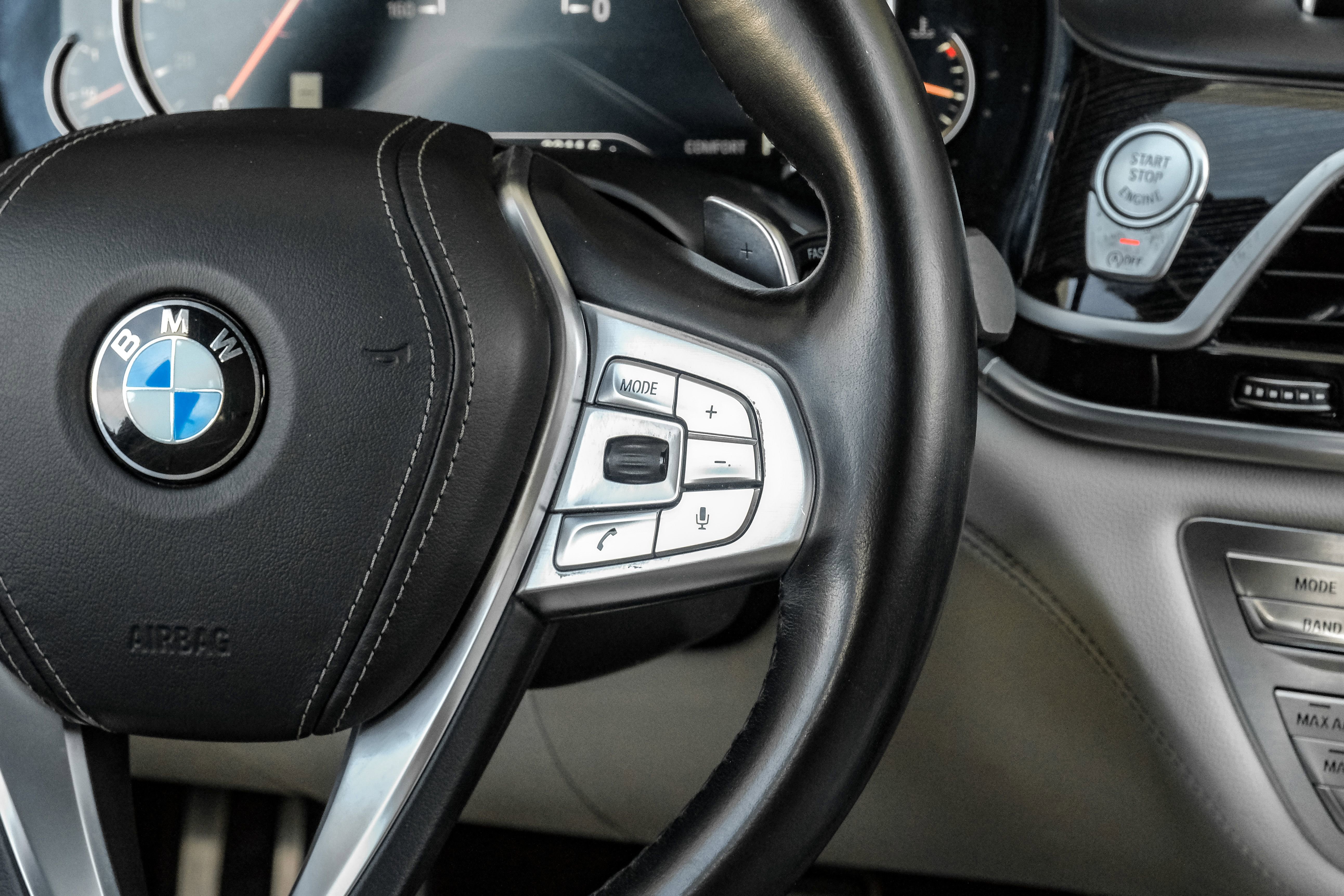 Used 2018 BMW 750i 750i image 17