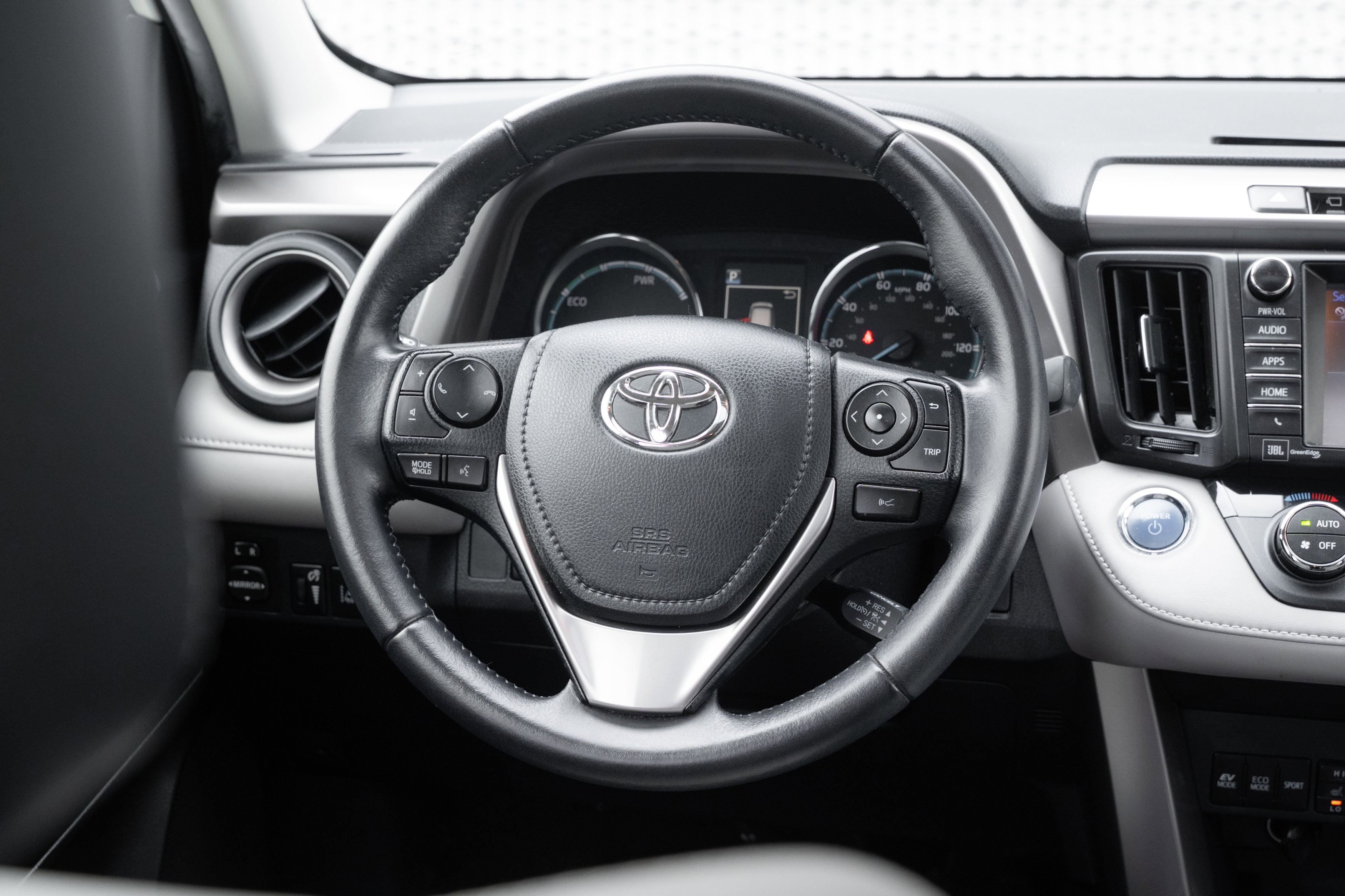 Used 2017 Toyota RAV4 Limited image 9